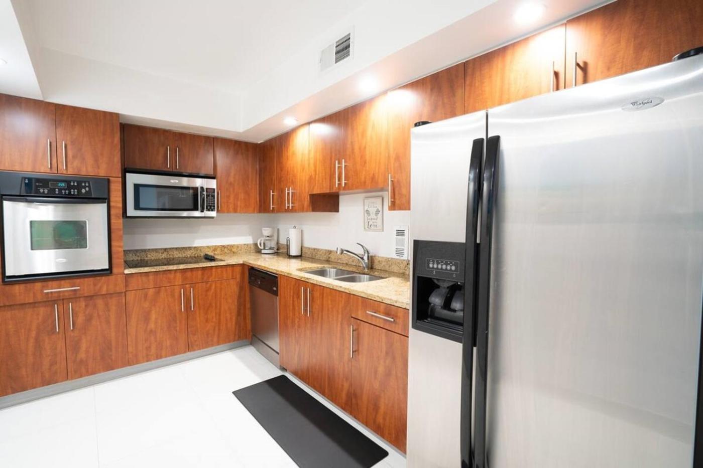 Sian Private Apartments Hollywood Kültér fotó